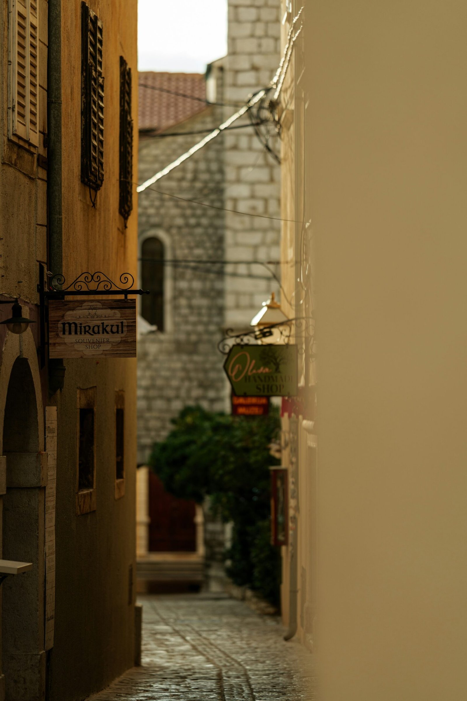 Route B — Art & Island Elegance Journey - Image 4